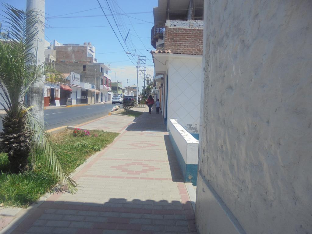 Lola Hosting Hotel Huanchaco Buitenkant foto