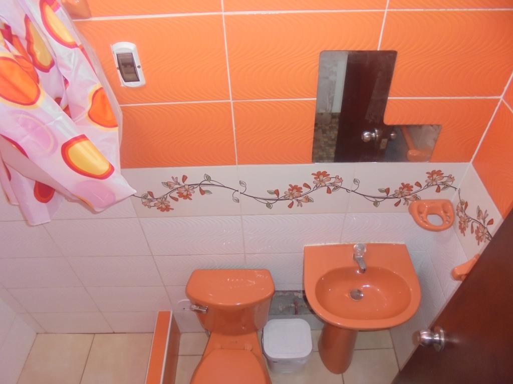Lola Hosting Hotel Huanchaco Buitenkant foto